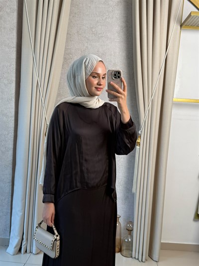 Miori Ramos Premium Saten Etekli Takım Kahverengi