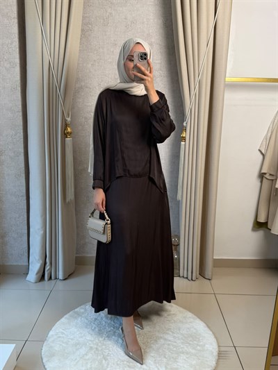 Miori Ramos Premium Saten Etekli Takım Kahverengi
