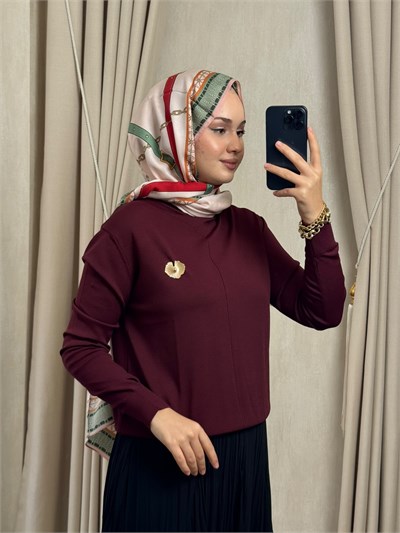 Nuss 200 Broş Detaylı Yarım Balıkçı Yaka Merserize Kazak Bordo