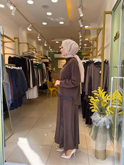Lissmore 5939 Yaka Boncuk İşlemeli Etekli Takım Kahverengi