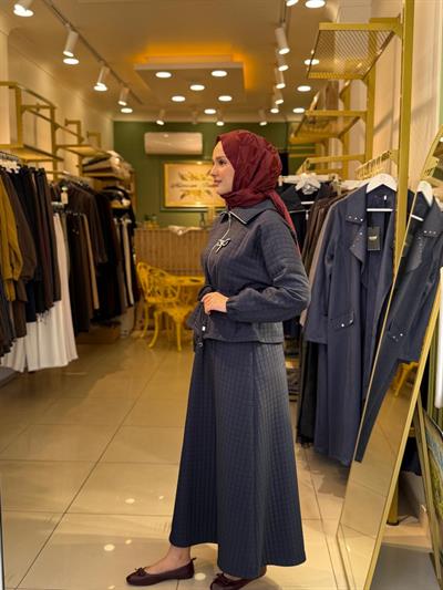 Nuss 1009 Kapitone Broş Detaylı Etekli Takım Lacivert