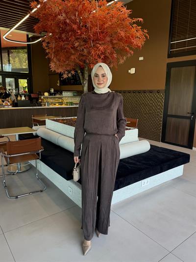 Miori Bois Taşlanmış İpek Pantolonlu Takım Kahverengi