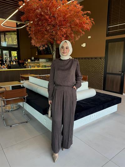 Miori Bois Taşlanmış İpek Pantolonlu Takım Kahverengi