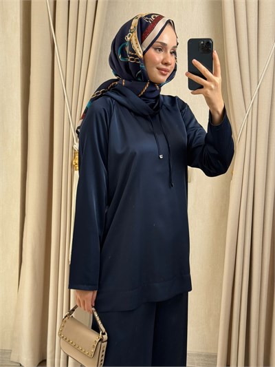 Wennora Boğazlı Pantolonlu Takım