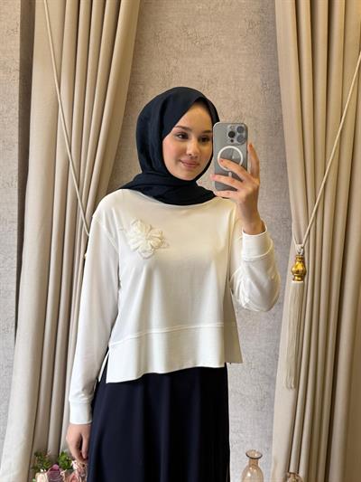 Wennora 1050 Yaka İşlemeli Sweet Ekru