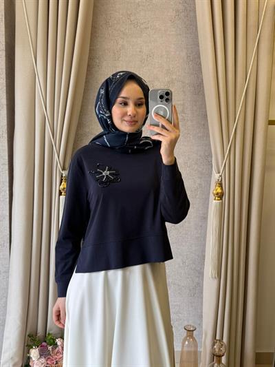Wennora 1050 Yaka İşlemeli Sweet Lacivert