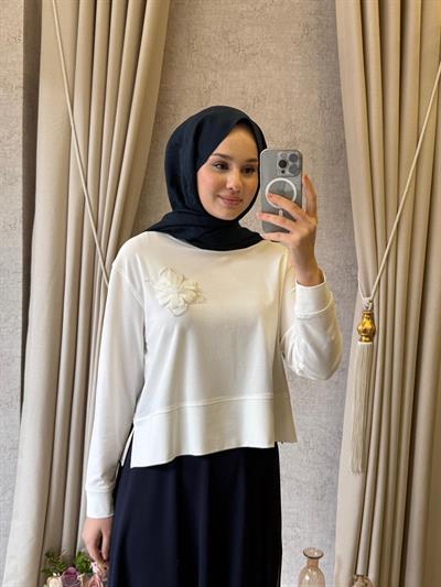 Wennora 1050 Yaka İşlemeli Sweet Ekru