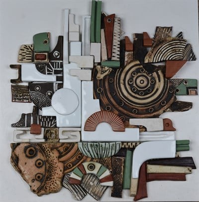 Geometrik Kabartmalı Seramik Duvar Panosu 50 x 50 cm