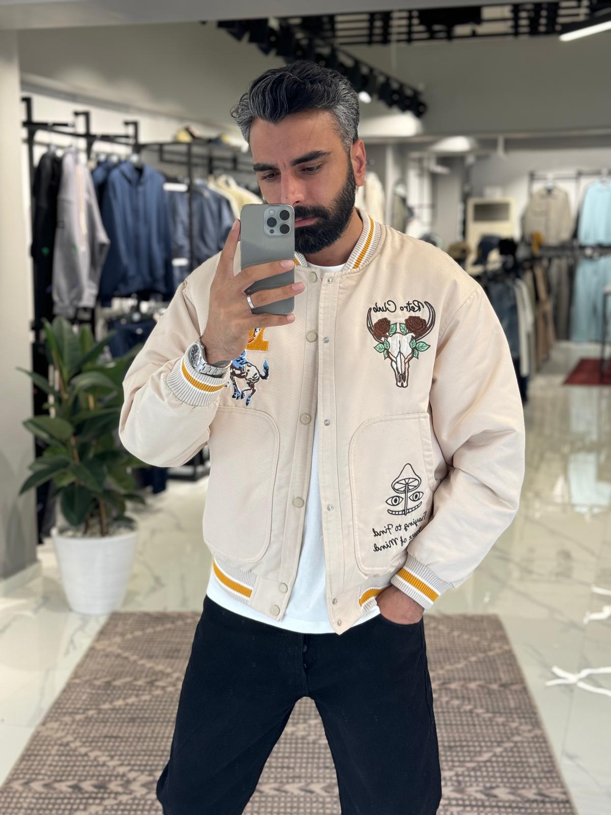 Desenli Kolej Mont Krem