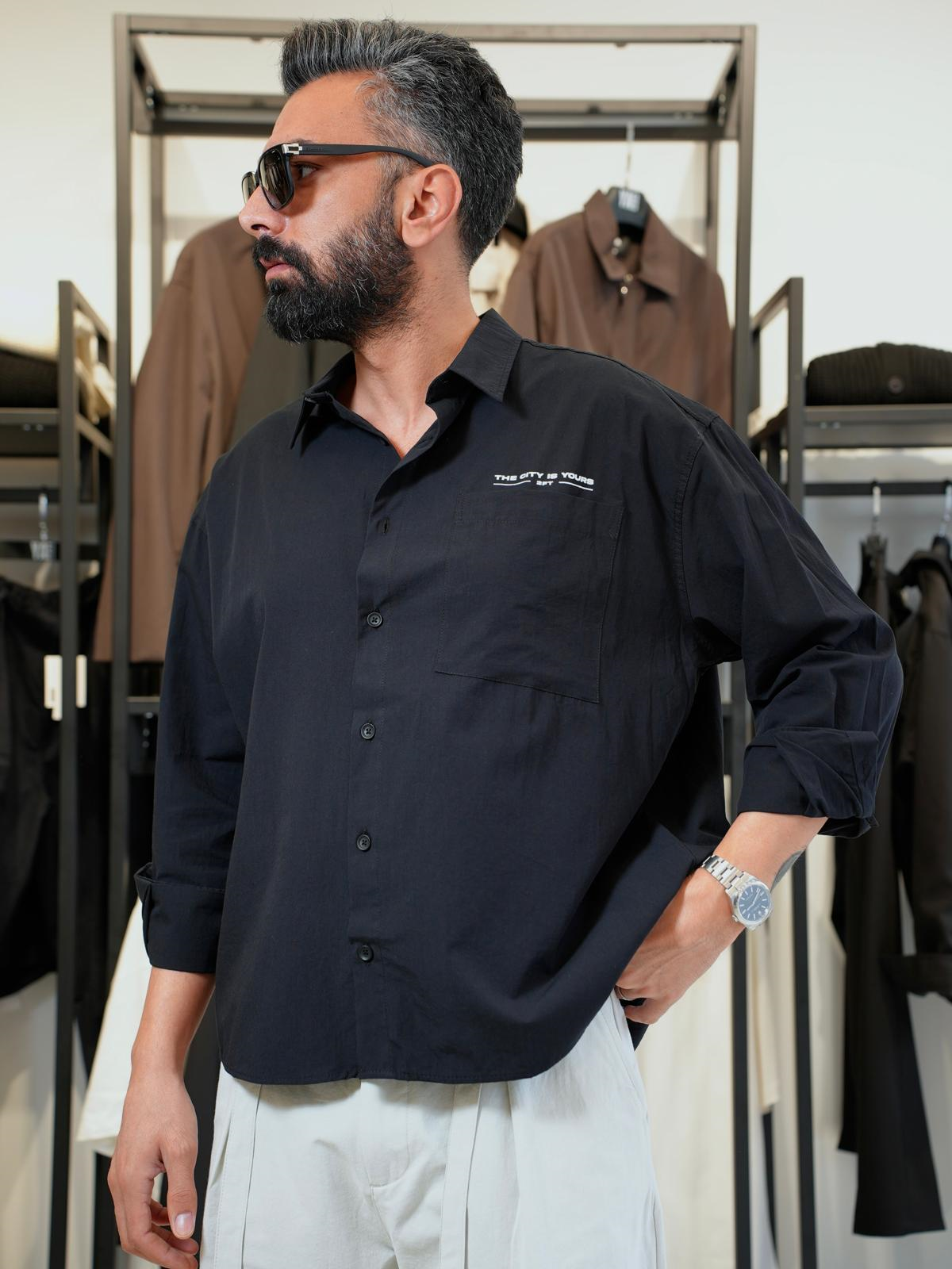 Dikiş ve Pile Detaylı Tasarım Oversize Gömlek Siyah
