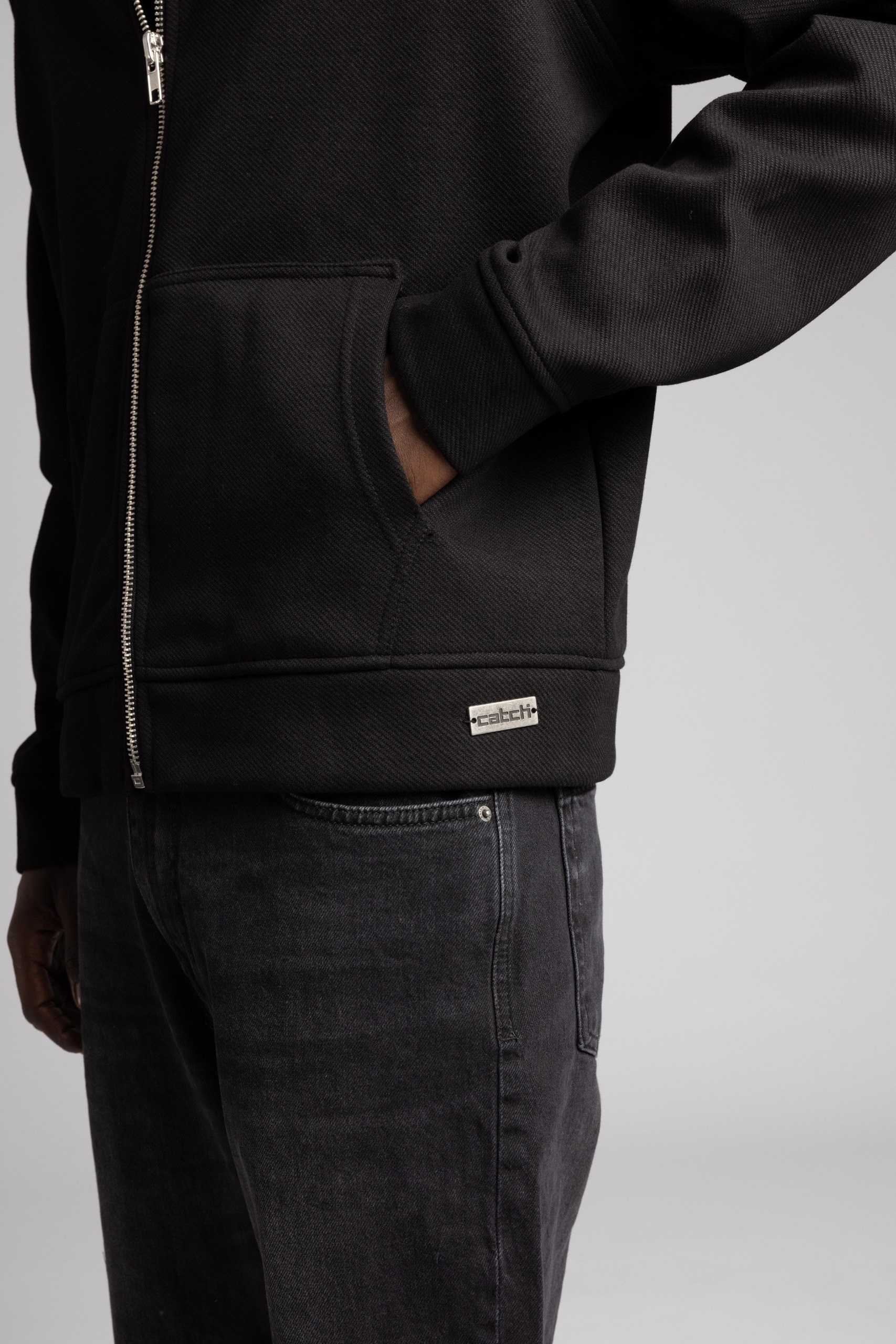 Diyagonal Dokulu Fermuarlı Kapüşonlu Sweatshirt Siyah