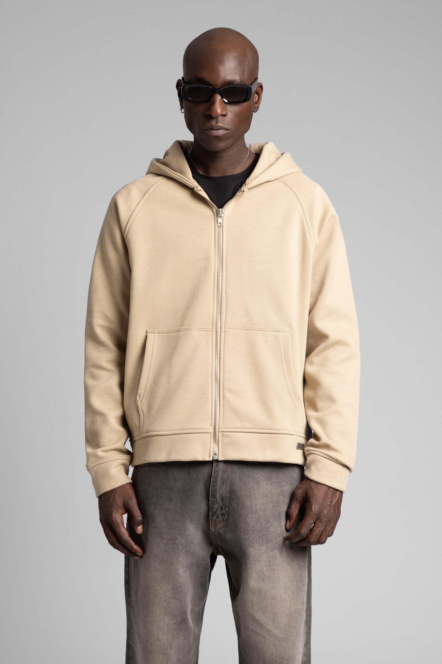 Diyagonal Dokulu Fermuarlı Kapüşonlu Sweatshirt Bej