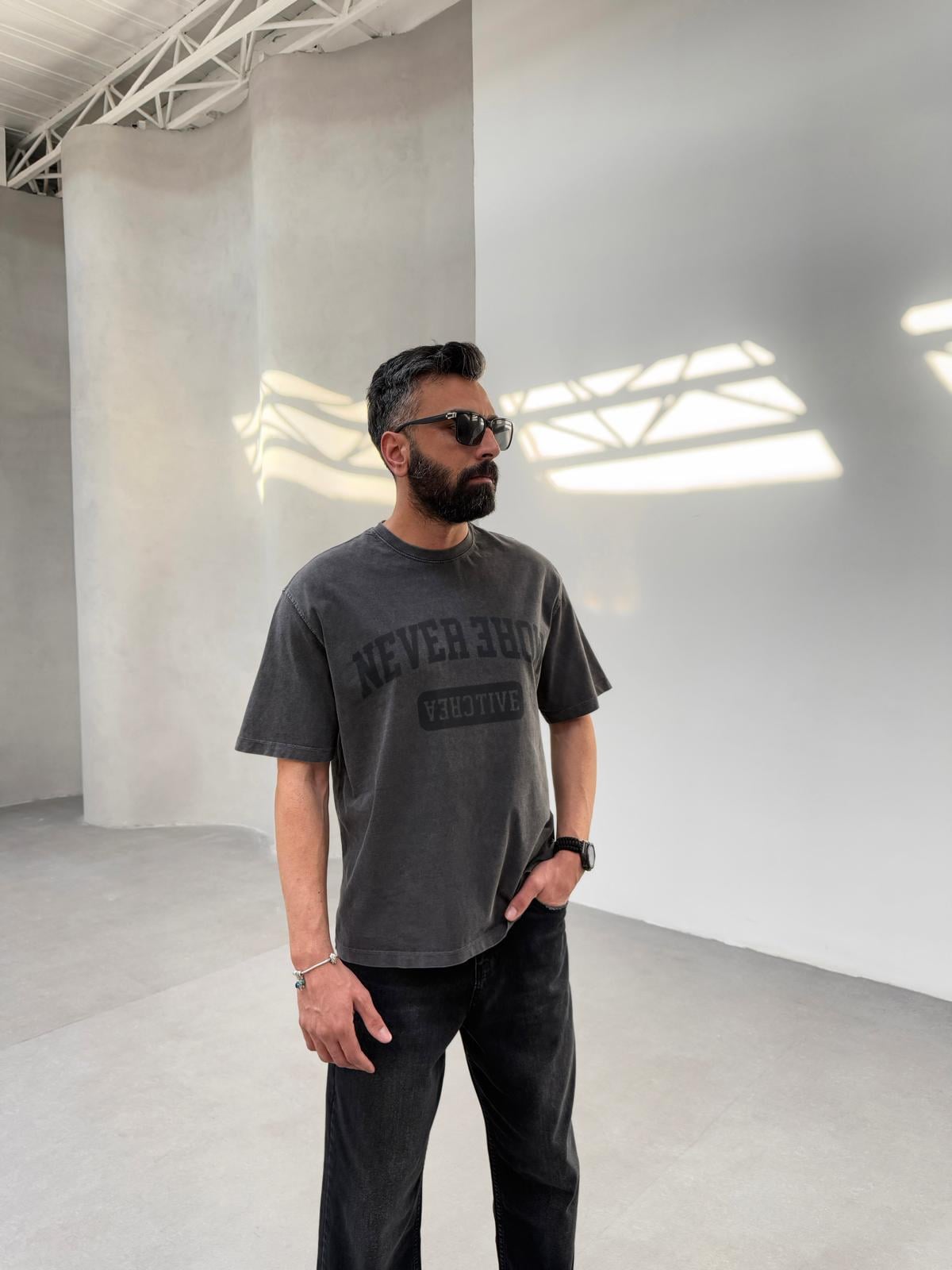 Yıkalamalı Never More Baskılı Oversize Tişört Antrasit