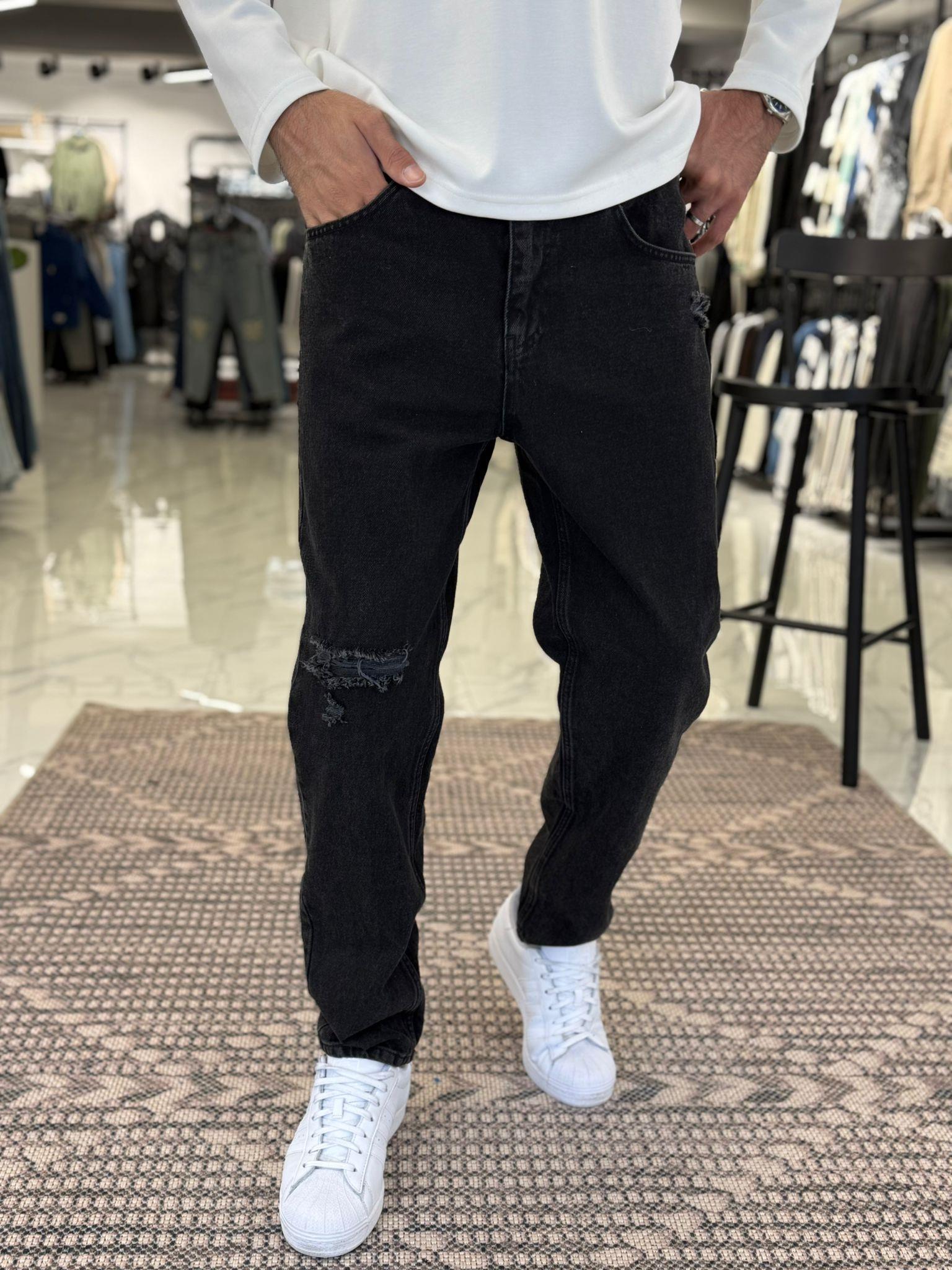 Yırtık Detaylı Boyfriend Siyah