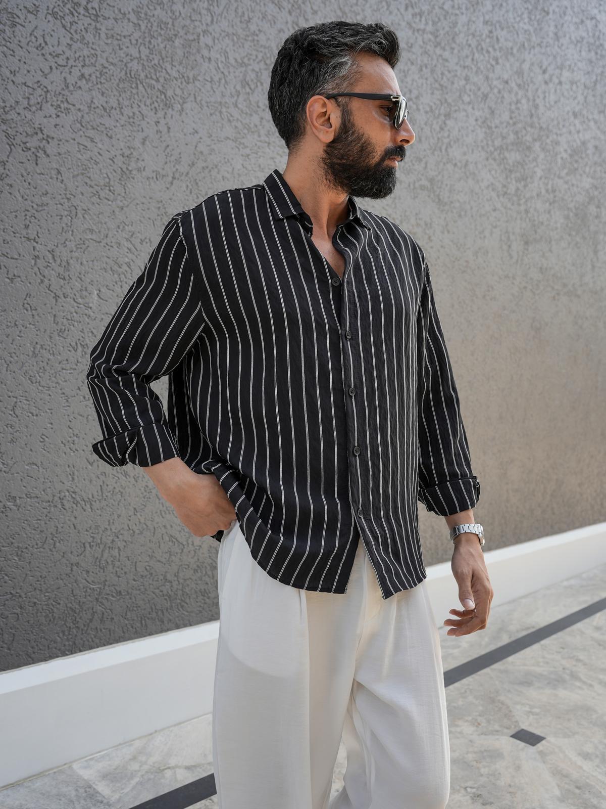 Çizgi Detaylı Oversize Kalıp Gömlek Siyah