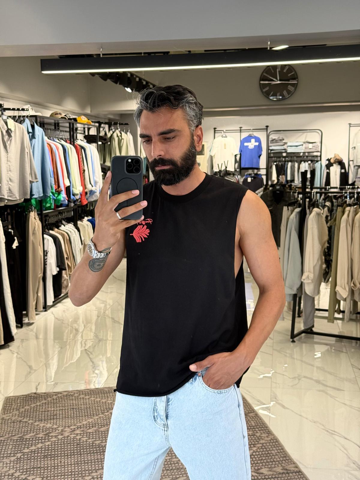 Desenli Kolsuz Oversize Tişört Siyah