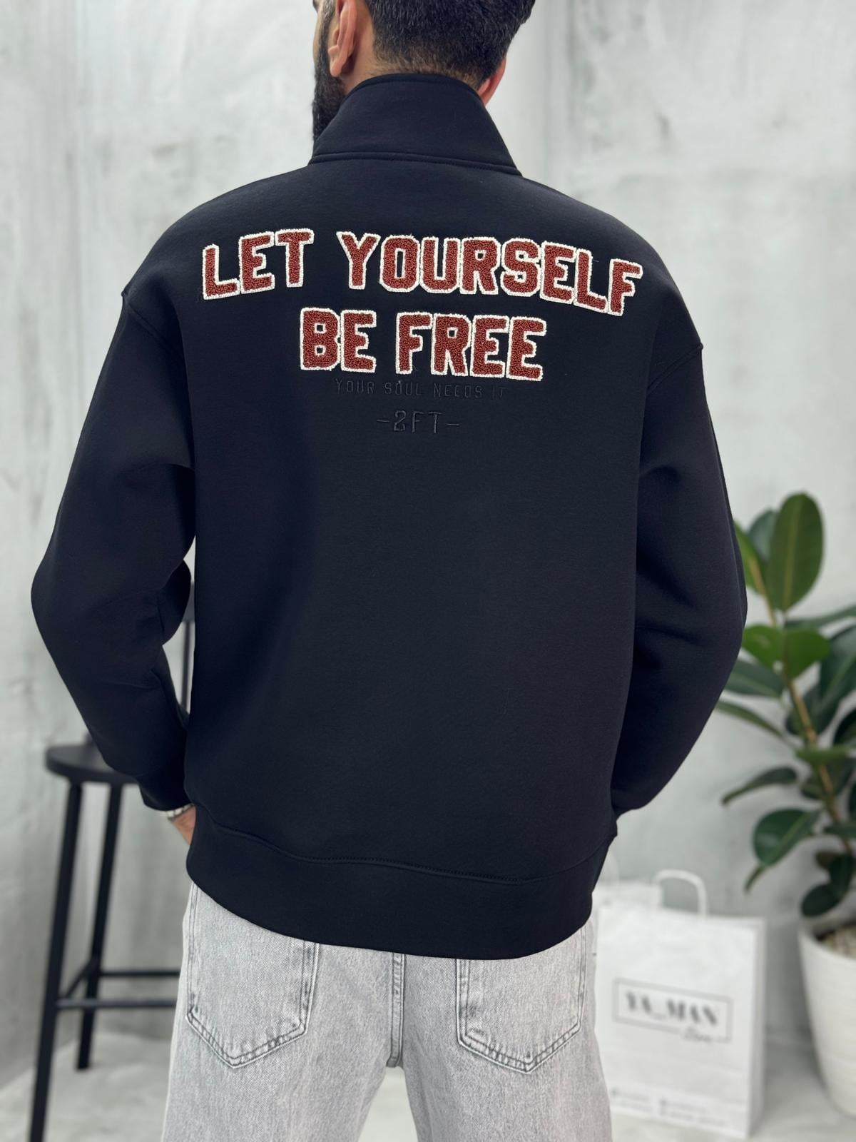 Yarım Fermuarlı Baskılı Sweatshirt Siyah