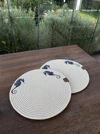 2'li Set Deniz Atı İşlemeli Amerikan Servis-Leke Tutmaz Natural 33 cm