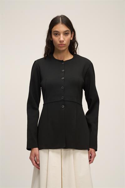 TRİKO DÜĞMELİ HIRKA