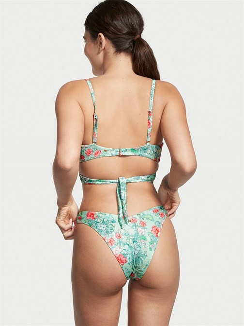 Cutout Detaylı Üçgen Bikini Üstü