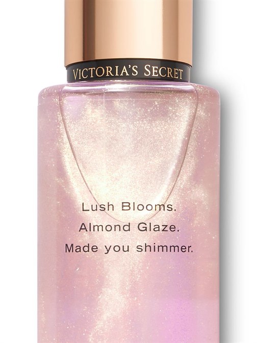 Velvet Petals Işıltılı Vücut Spreyi