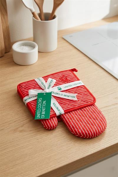 Be-28454-Rd  %100 Pamuk Kırmızı Çizgili 17*30 Cm-20*20 Cm (Eldiven Ve Tutaç) Mutfak Seti