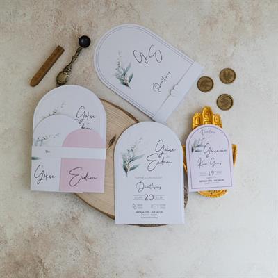 Çiçekli Oval Boho Davetiye