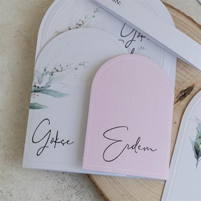 Çiçekli Oval Boho Davetiye