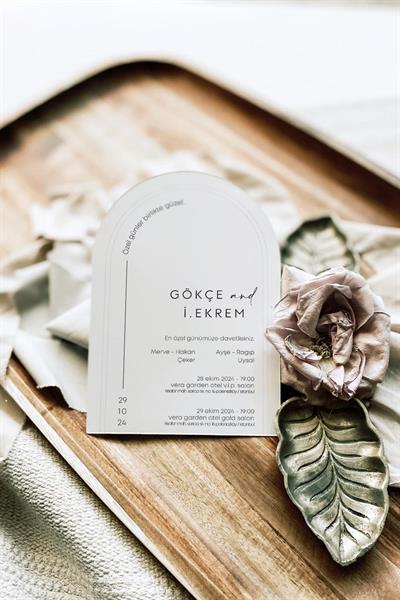 Dik Zarflı Oval Düğün Davetiyesi