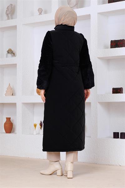 Pelüş Detaylı Kaban Siyah