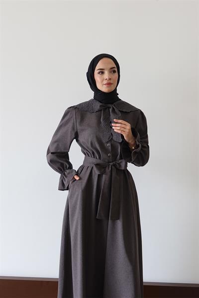Zümra Nakışlı Elbise Antrasit