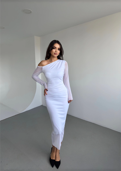 Asimetrik Uzun Tül Elbise