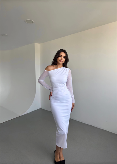 Asimetrik Uzun Tül Elbise