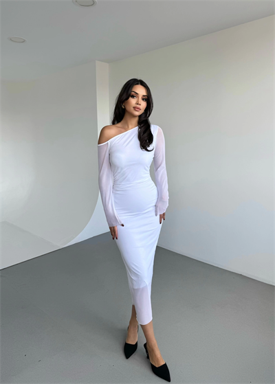 Asimetrik Uzun Tül Elbise