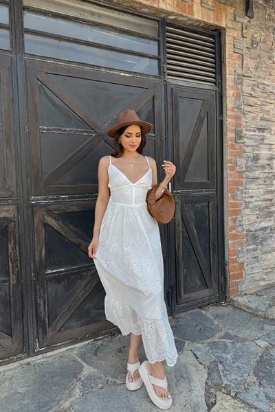 Beyaz Uzun Astarlı Elbise