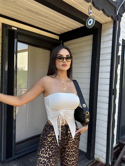 Büzgülü Asimetrik Crop