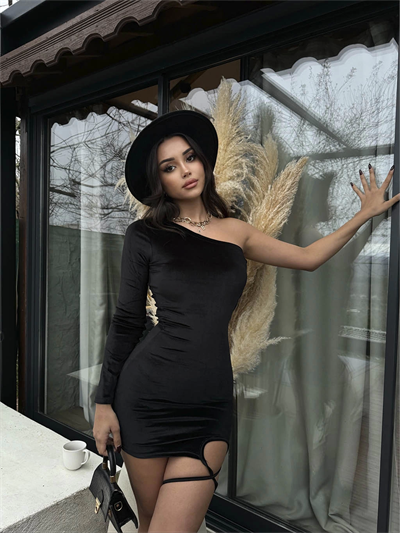 Kadife İp Detay Elbise