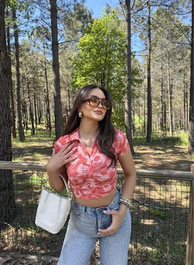 Kiraz Desen Büzgülü Crop