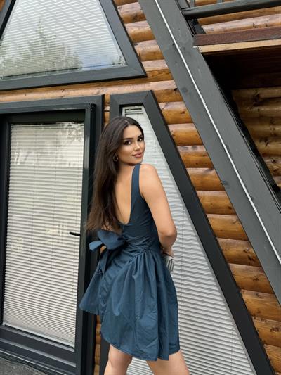 Kurdela Sırt Detay Elbise