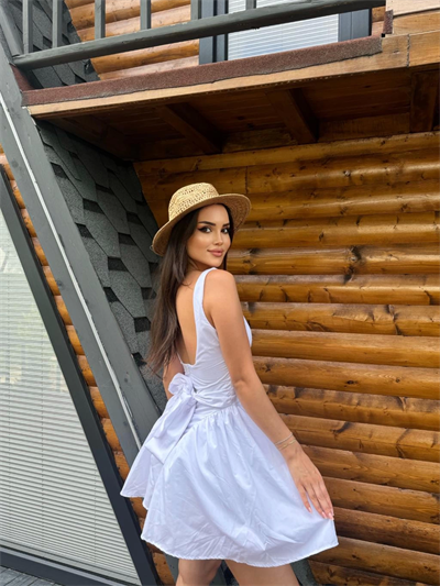 Kurdela Sırt Detay Elbise