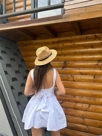 Kurdela Sırt Detay Elbise