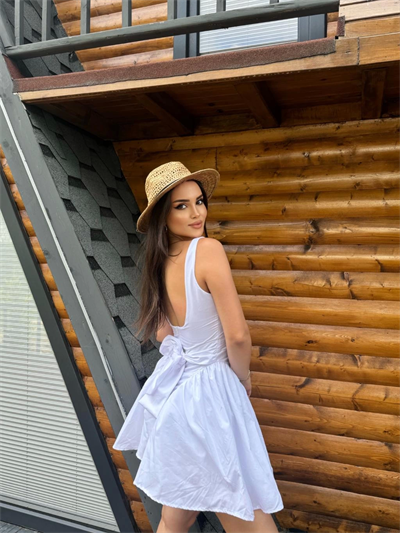 Kurdela Sırt Detay Elbise