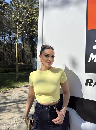 Leoni sırt dekolteli