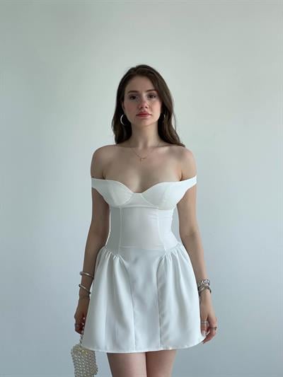 Sırt Dekolteli Tasarım Elbise