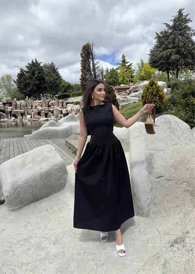 Sırt Detaylı Premium Elbise