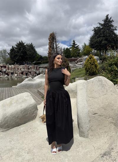 Sırt Detaylı Premium Elbise