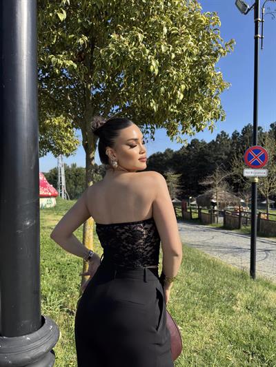 Straplez Dantel Crop