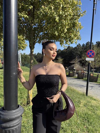 Straplez Dantel Crop