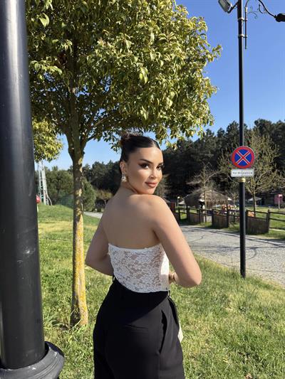 Straplez Dantel Crop