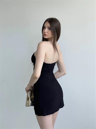 Straplez Yırtmaçlı Sandy Elbise